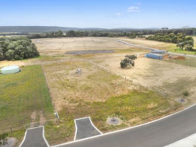 9 Rafferty Entrance, Kudardup WA 6290