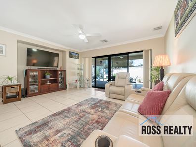 9B Hollitt Place, Noranda WA 6062