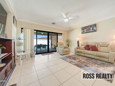 9B Hollitt Place, Noranda WA 6062