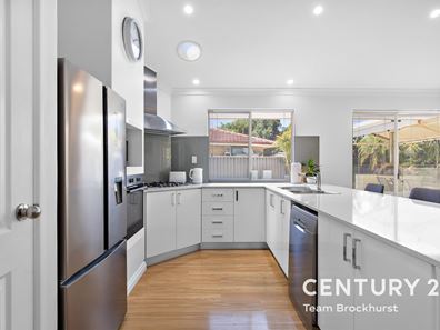 8 Durness Place, Canning Vale WA 6155