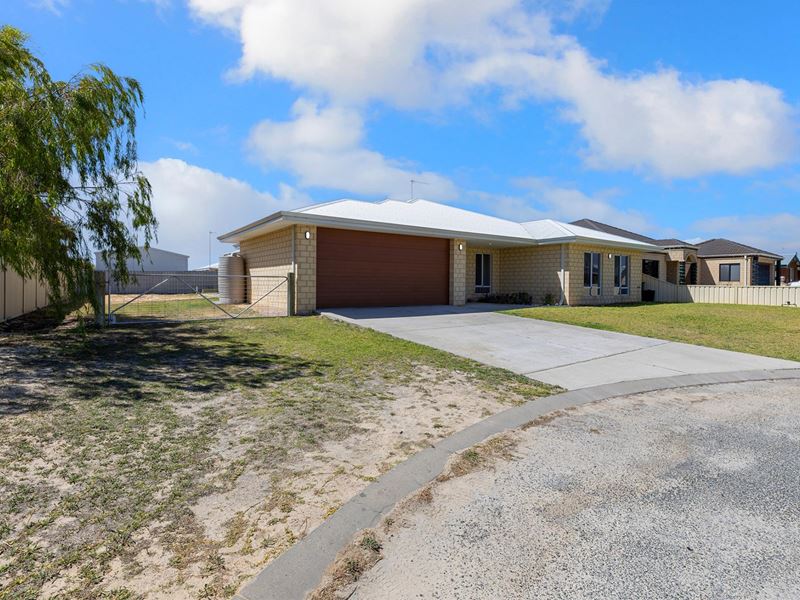 13 Thomas Place, Lancelin WA 6044