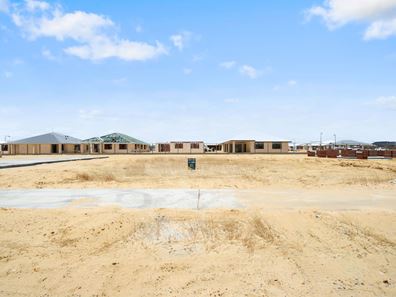 15 Tyrian Street, South Yunderup WA 6208