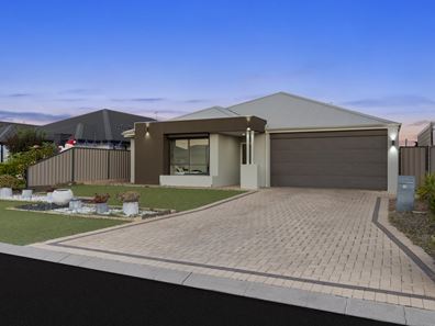 16 Riviera Turn, Piara Waters WA 6112