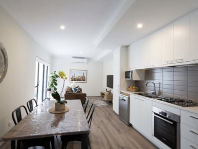 2/197 Clontarf Road, Hamilton Hill WA 6163