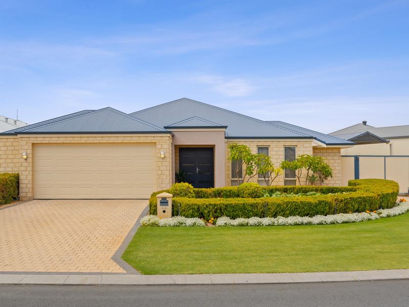 11 Newfound Street, Secret Harbour WA 6173