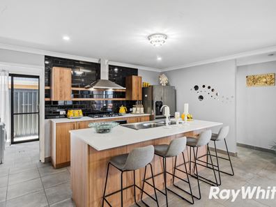 77 Montgomery Parkway, Ravenswood WA 6208