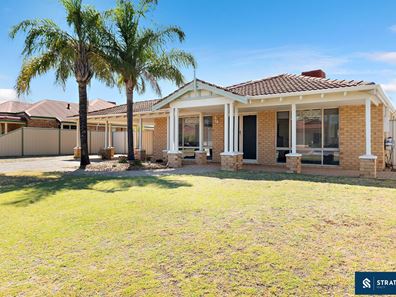 14 Groundlark Close, East Cannington WA 6107
