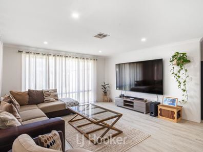 14 Marseilles Drive, Yalyalup WA 6280