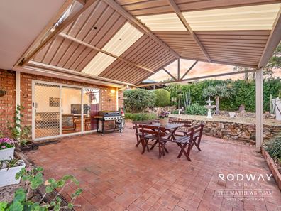 3 Hillside Rd, Mount Richon WA 6112