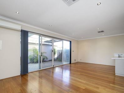 11 Yelnia Way, Ellenbrook WA 6069