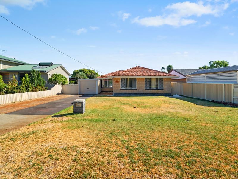 13 Janet Road, Safety Bay WA 6169