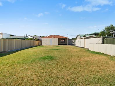 13 Janet Road, Safety Bay WA 6169