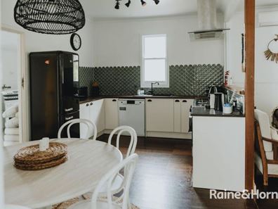 77 Ocean Beach Road, Denmark WA 6333