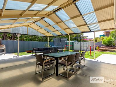 129 Bay View Drive, Little Grove WA 6330