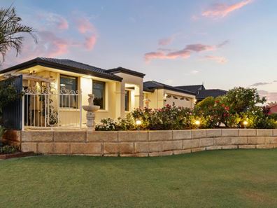 72 Fenchurch Street, Alexander Heights WA 6064