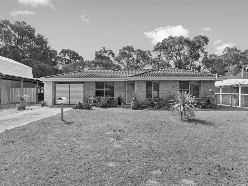 38 Fairway Terrace, Preston Beach WA 6215