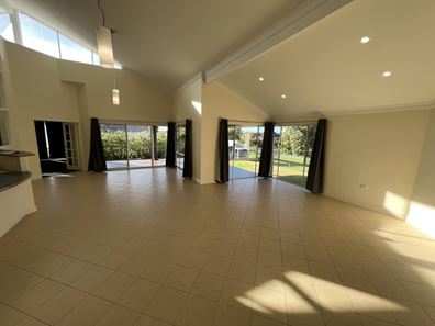 24 Sydney Hall Way, Narrogin WA 6312