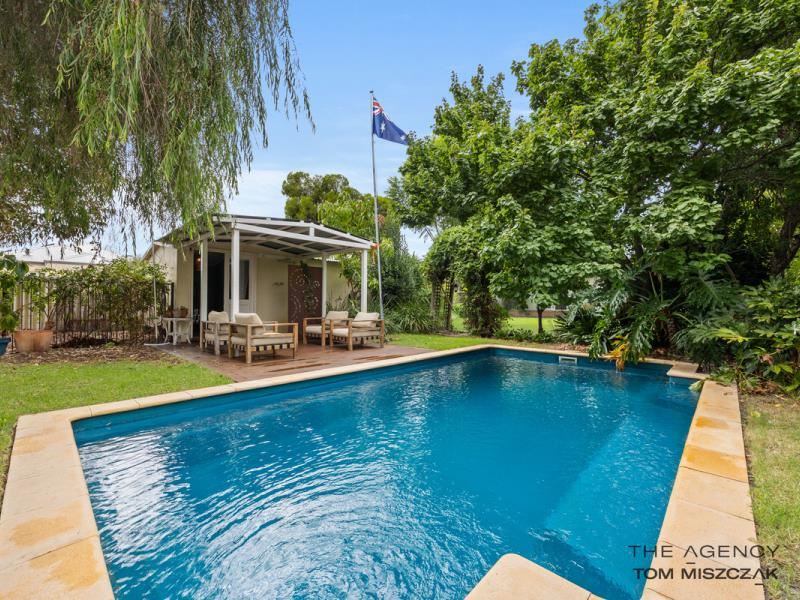 14 Donaldson Street, Queens Park WA 6107