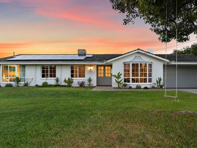 5 Howarth Street, Melville WA 6156