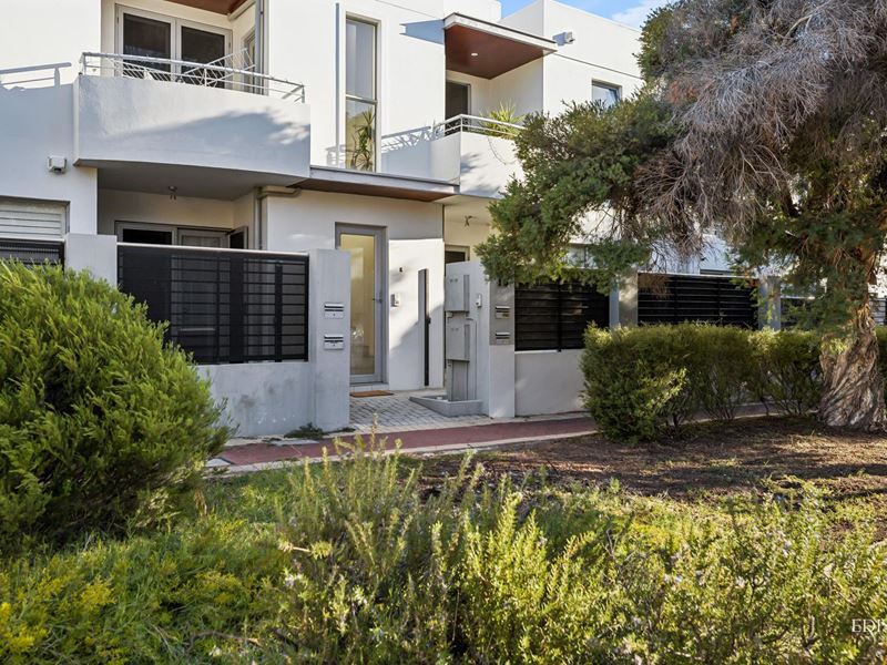 4/13 Kadina Street, North Perth