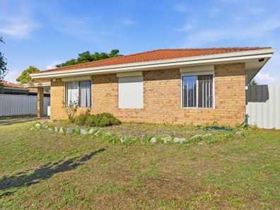 70 Strawberry Drive, Seville Grove WA 6112
