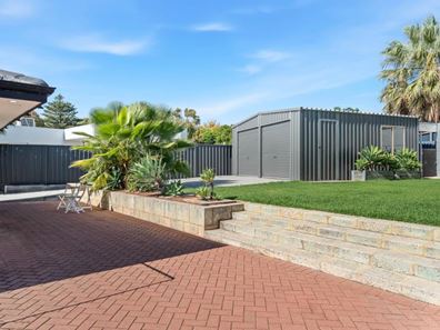 8 Ayton Way, Duncraig WA 6023