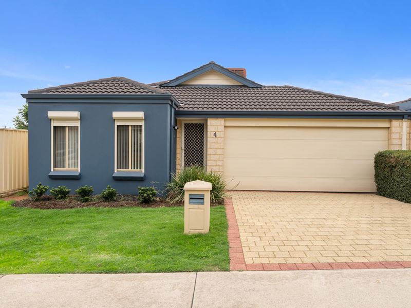 4/11 Clarence Road, Armadale WA 6112