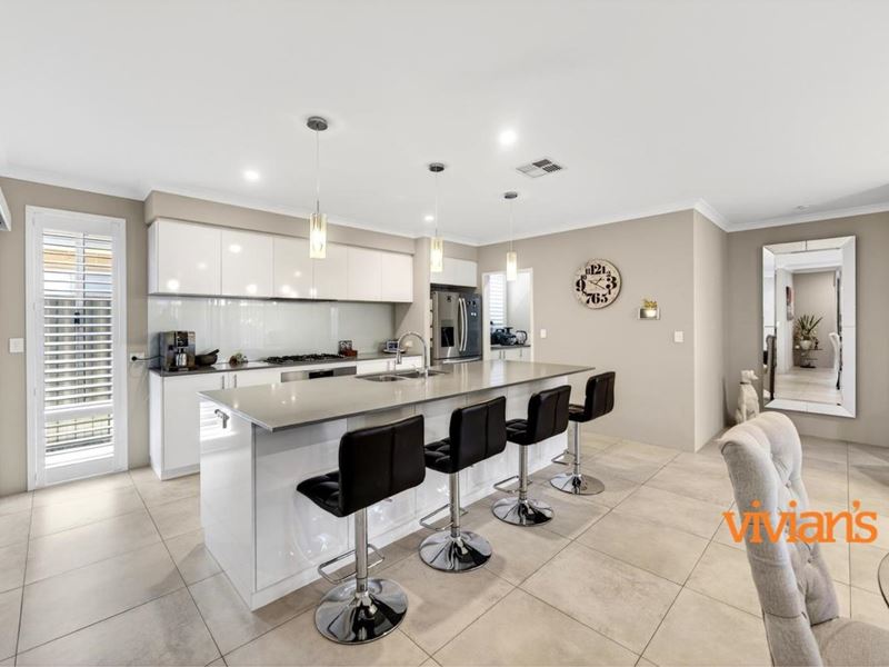16 Freeman View, Bushmead