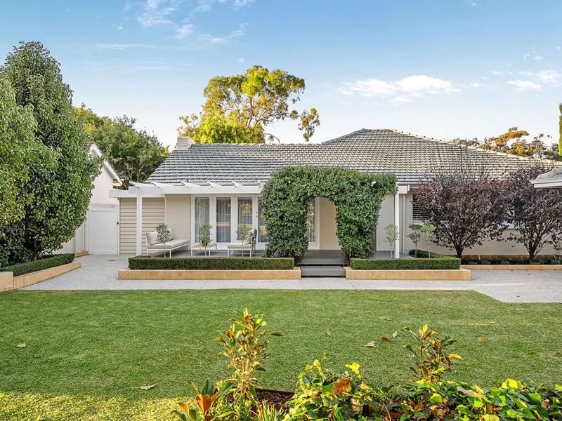 18 Donegal Road, Floreat WA 6014