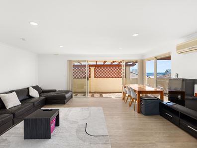 2/20 Upper Esplanade, Bunbury WA 6230