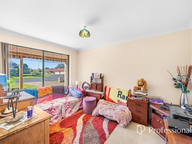 6 Triller Close, Geographe WA 6280