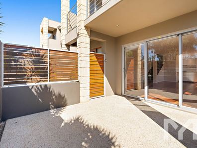 4/39 Murray Road, Bicton WA 6157