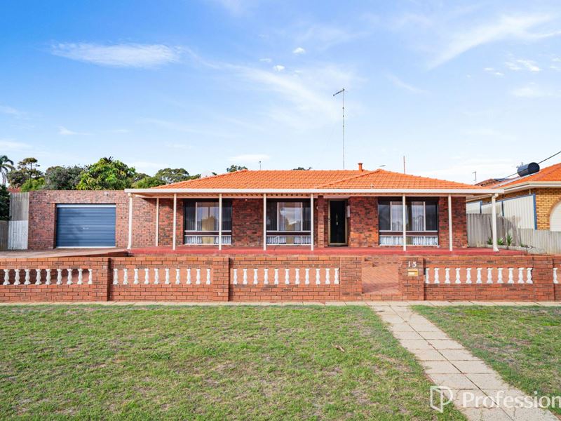 13 Salway Place, Spearwood WA 6163