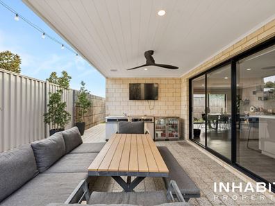 62 Merlot Way, Pearsall WA 6065