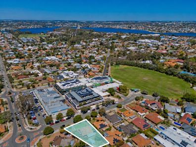 12 Bradshaw Crescent, Manning WA 6152