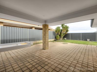 6 Rowntree Loop, Landsdale WA 6065