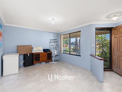 10 Borya Bend, Glen Iris WA 6230