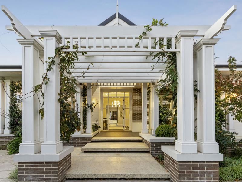 89 Melvista Avenue, Nedlands