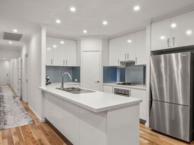 5B Thomas Way, Kardinya WA 6163