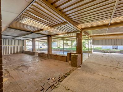 210 Marangaroo Drive, Girrawheen WA 6064