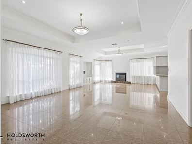 1 Dean Street, Karrinyup WA 6018