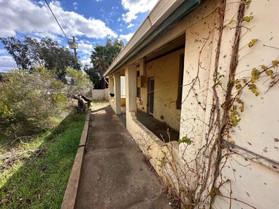21a Charles Street, Northam WA 6401
