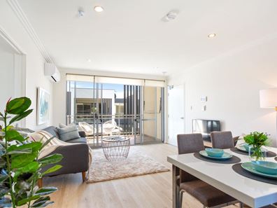 13/35 Thomas Street, East Cannington WA 6107