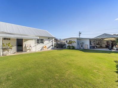 21 Hokin Street, Waikiki WA 6169