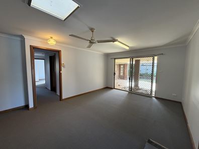 11 Hofrad Court, Yakamia WA 6330