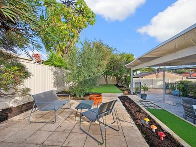 3/6 Talbot Avenue, Como WA 6152