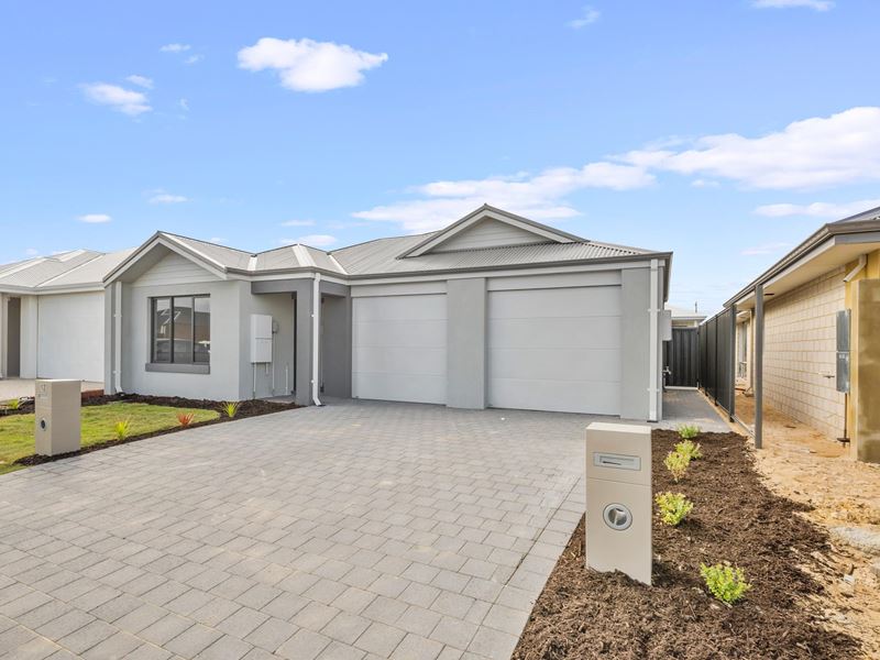 12 Deauville Approach, Madora Bay WA 6210