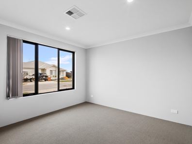 12 Deauville Approach, Madora Bay WA 6210