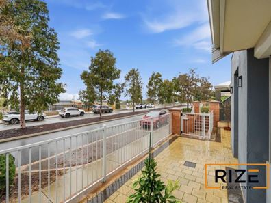 229 Grandis Boulevard, Banksia Grove WA 6031