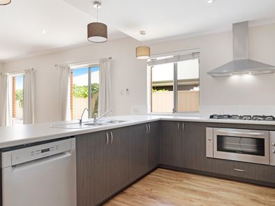 20 Canna Drive, Canning Vale WA 6155